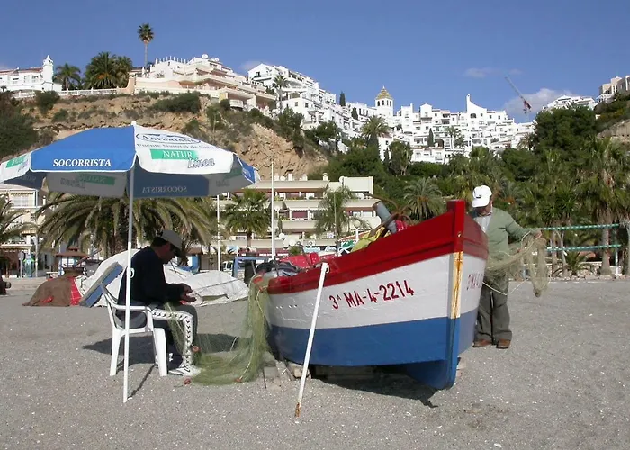 Capistrano Playa Relax & Enjoy شقة نيرخا